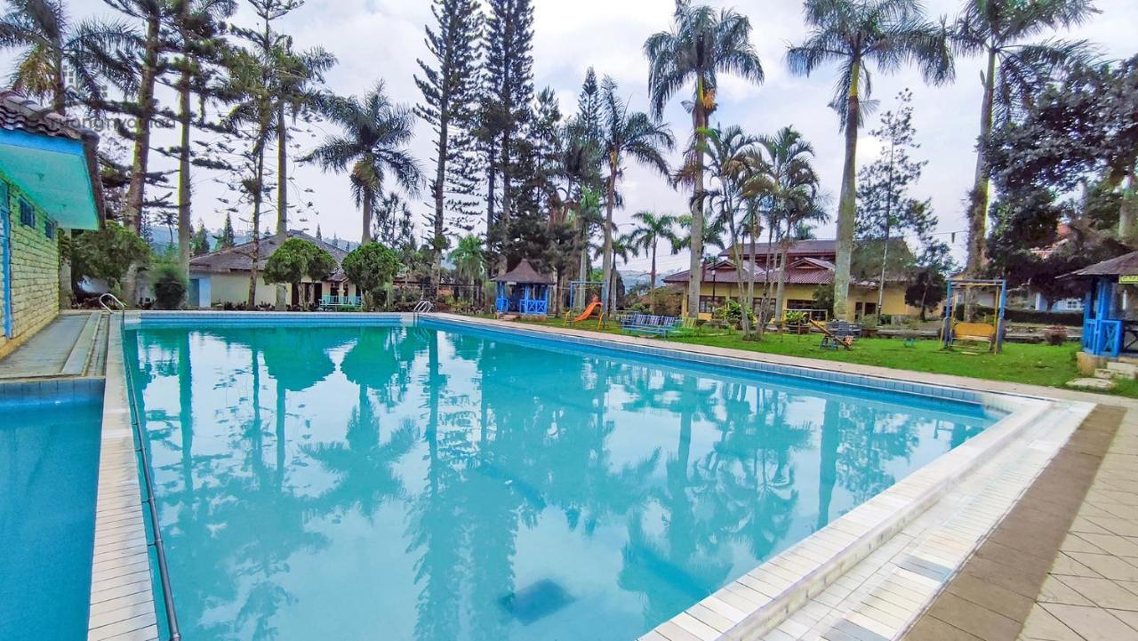 Sukanagalih Resort By Ruang Nyaman Cimacan Luaran gambar
